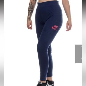 Women’s Nike Sportswear Heritage Leggings